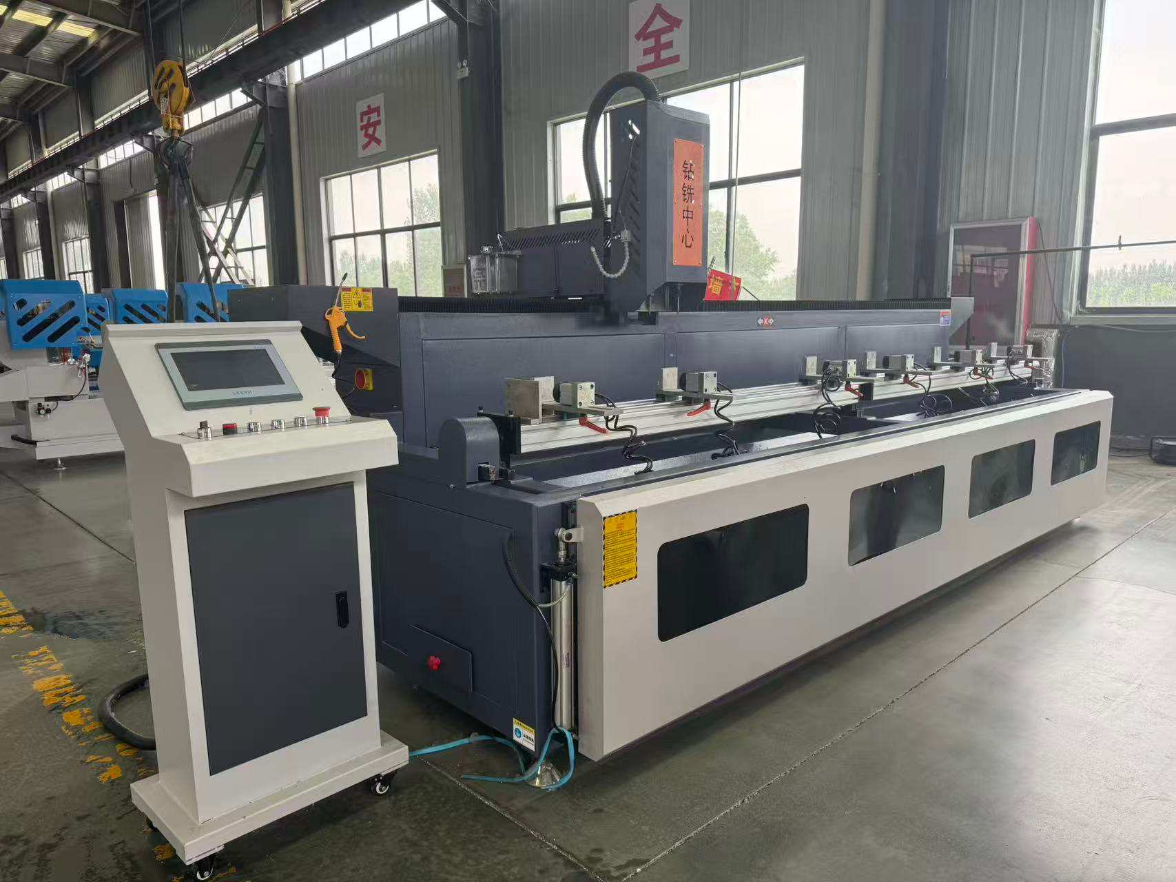 دستگاه حفاری و فرز 4000 CNC