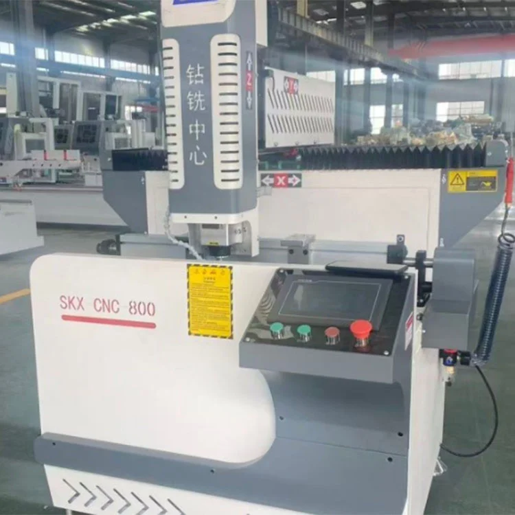 مرکز ماشینکاری CNC 800 میلی متری برای پروفیل های آلومینیومی صنعتی